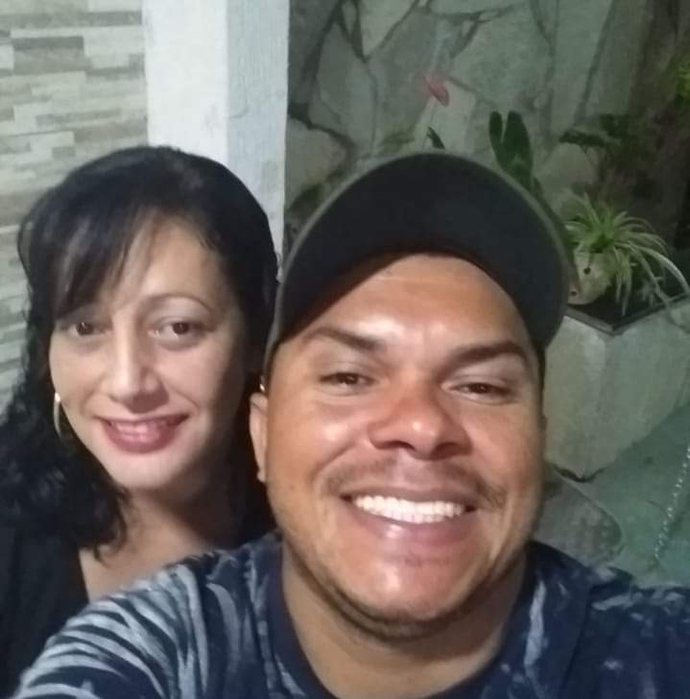 Mulher morre após ser espancada pelo marido na rua