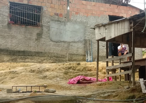 Jovem é executado a tiros na frente do irmão em Manaus