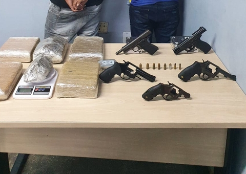 Dupla que vendia armas em Manaus é presa com arsenal e drogas 