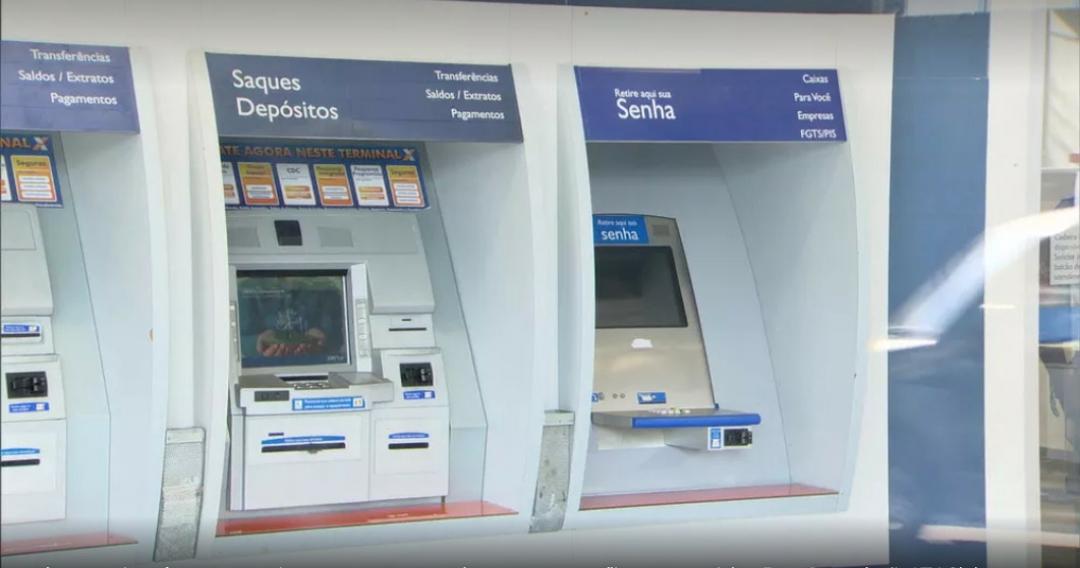 Quadrilha usava microcâmeras para roubar senhas do auxílio emergencial