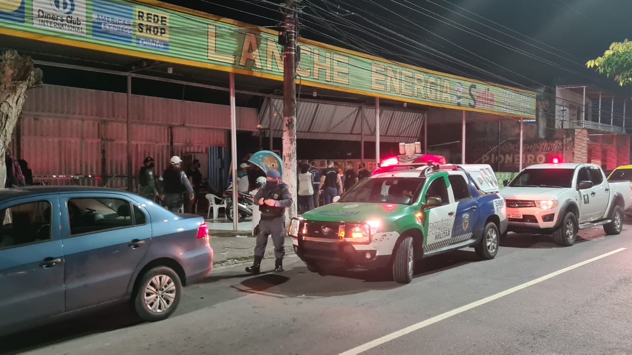 Bares são fechados por descumprirem decreto em Manaus