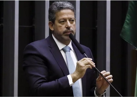 Candidato do Planalto à presidência da Câmara é acusado de 'rachadinha' 