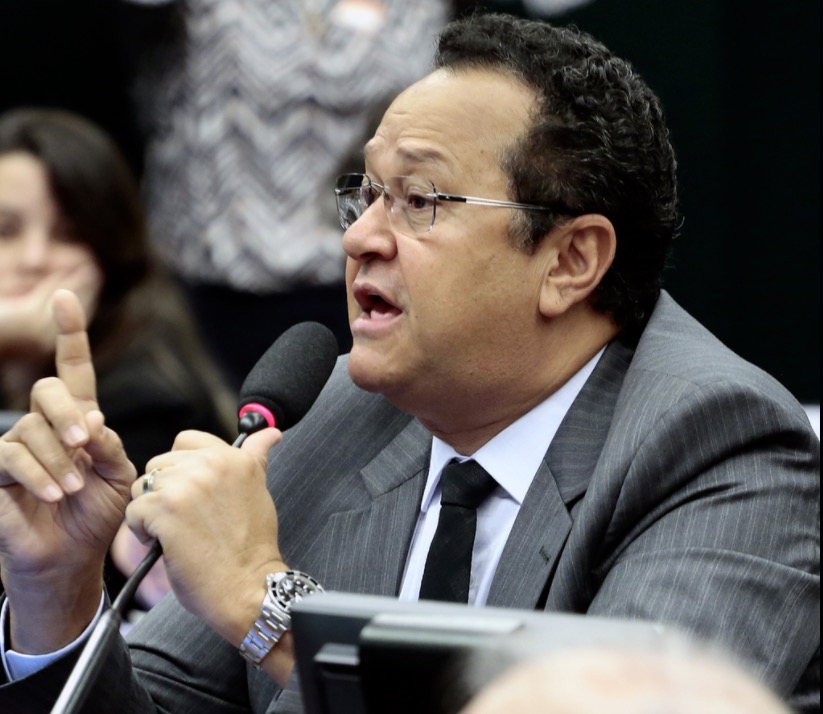 Barroso pede condenação de Silas Câmara em processo sobre 'rachadinha' 