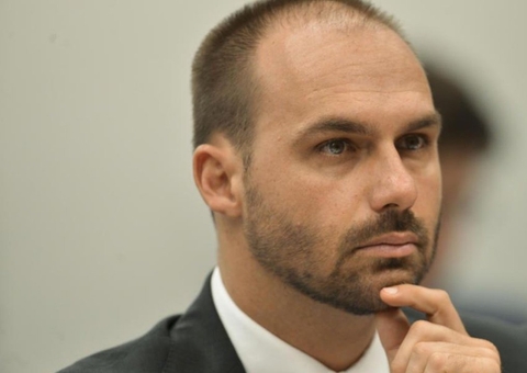 A convite de filha de Trump, Eduardo Bolsonaro faz visita à Casa Branca