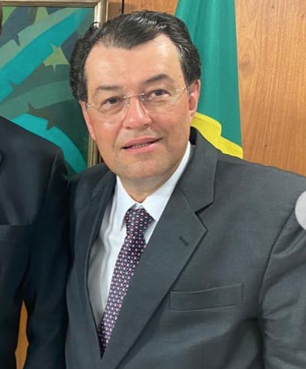 Braga reforça compromisso de ampliar aviação regional no Amazonas