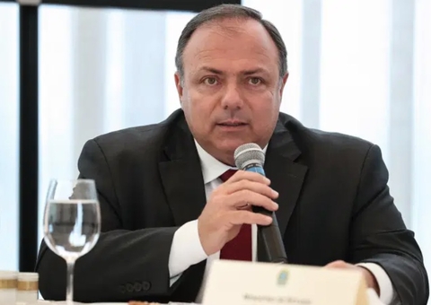 Governo federal prepara nova medida para compra de vacinas