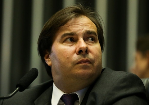 'Bolsonaro é covarde', dispara Rodrigo Maia no Twitter
