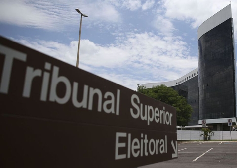 PT pede que TSE investigue declaração de Bolsonaro sobre fraude eleitoral