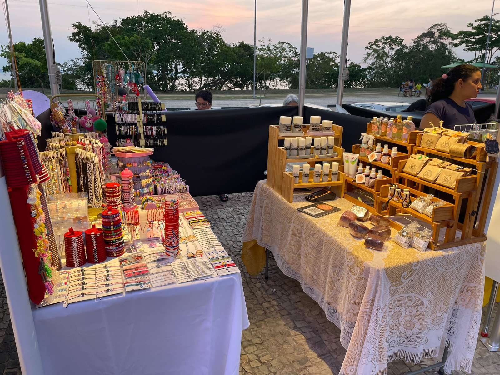 Ponta Negra recebe 4ª edição da feira de artesanato