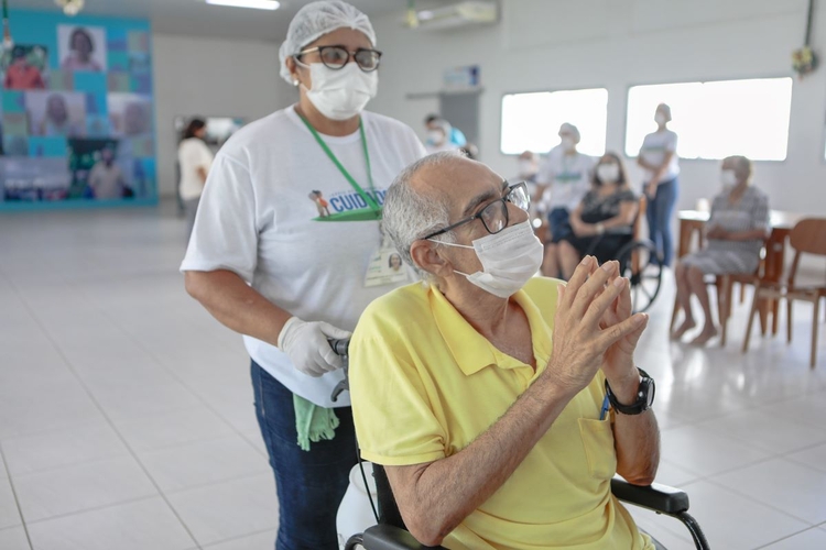 Pré-inscrições para curso de Cuidador de Idosos são canceladas em Manaus