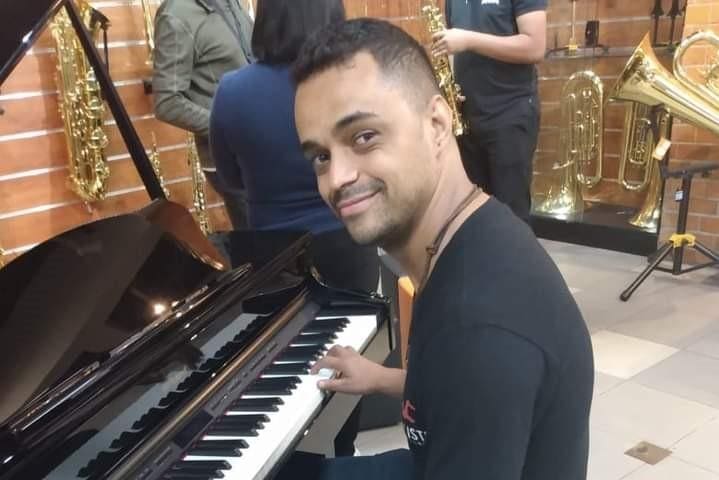 "Vim morrer aqui", diz mensagem de homem que manteve criança e jovem reféns