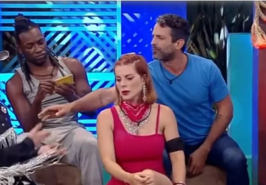 Poder da chama amarela é cancelado após Pelé quebrar regra em A Fazenda