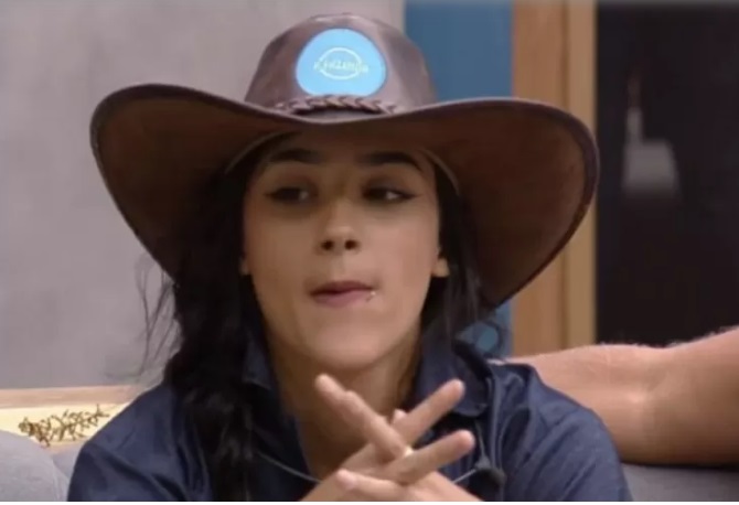 A Fazenda 14: Bia Miranda escapa da roça e é a nova fazendeira 