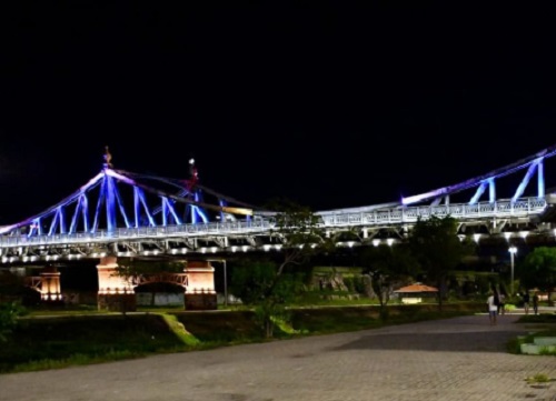 Ponte terá nova decoração após ter lâmpadas de LED roubadas em Manaus