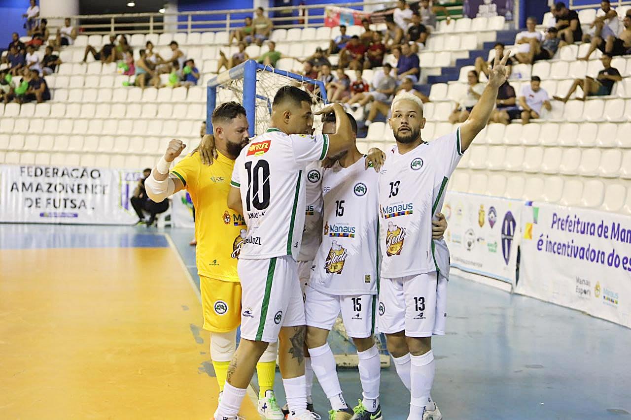 Estrela do Norte/Manaus Futsal goleia Independente-RR por 4 a 1 na Taça Brasil