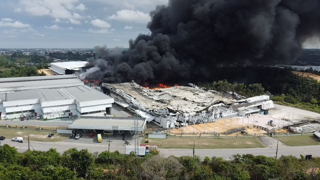 Effa Motors se pronuncia após fábrica ser destruída por incêndio em Manaus