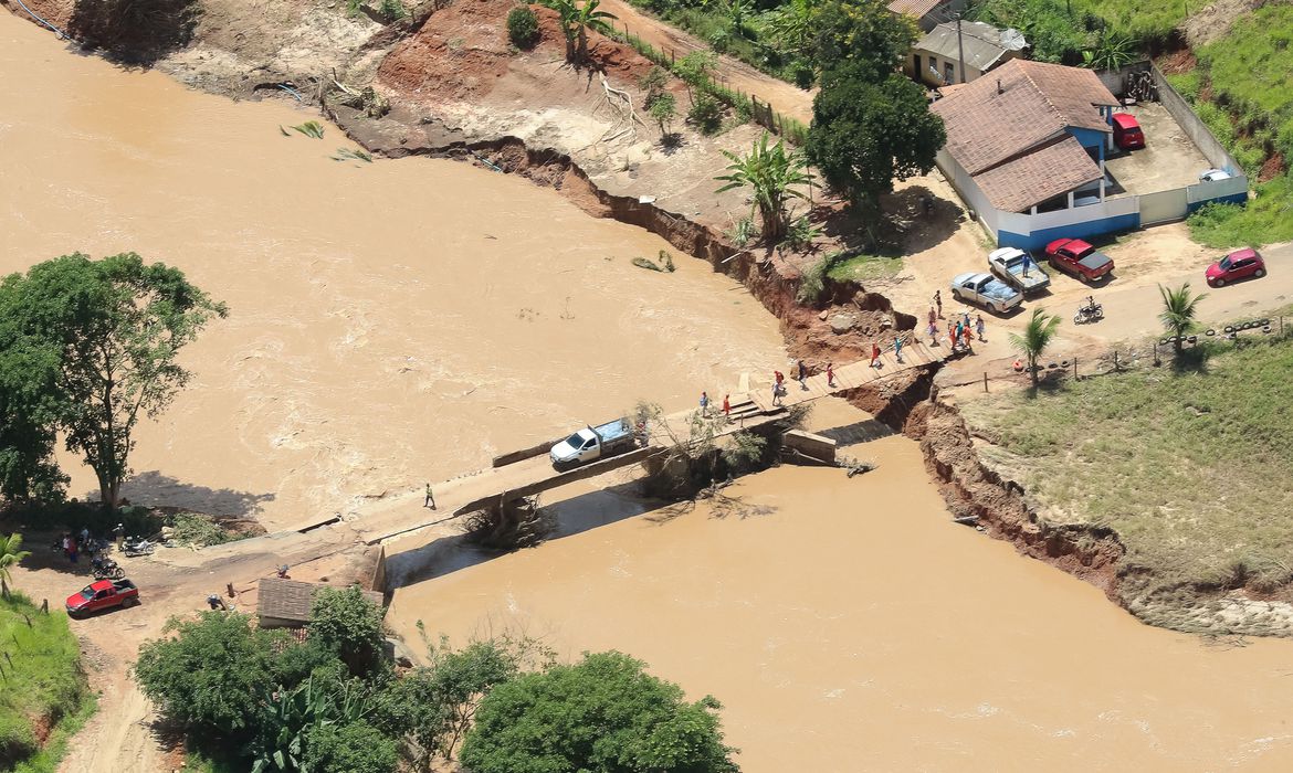Municípios baianos estão em alerta após rompimento de barragem