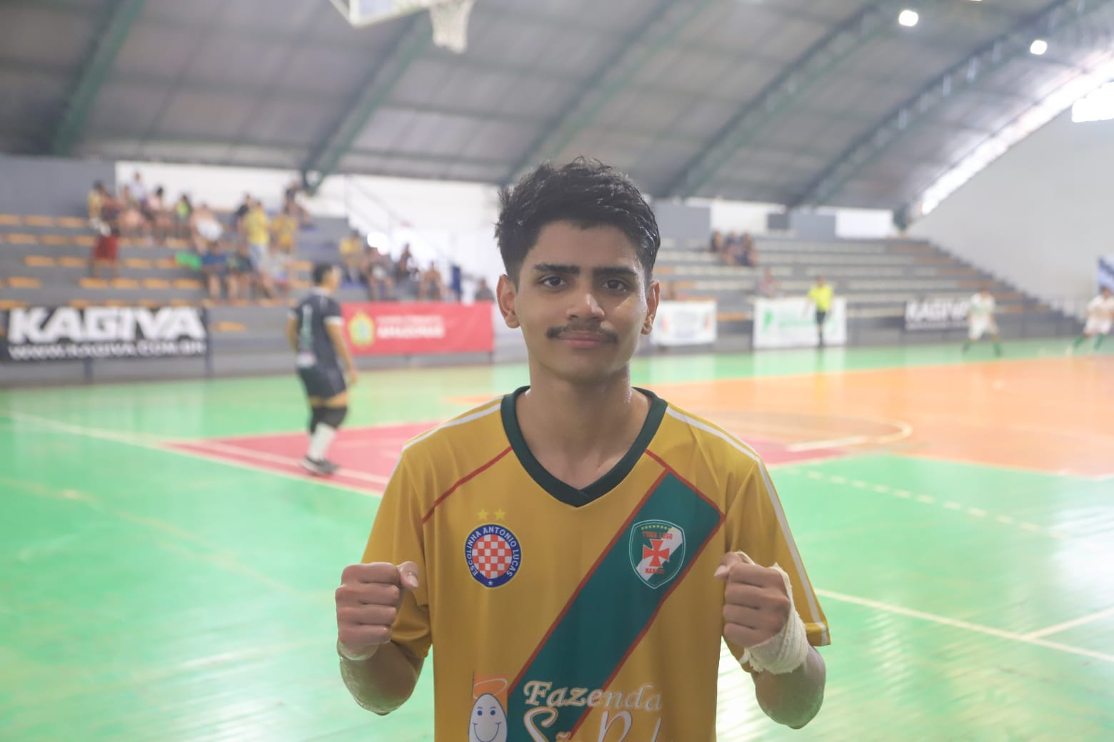 Atleta destaque em competição no Amazonas sonha em se tornar jogador profissional