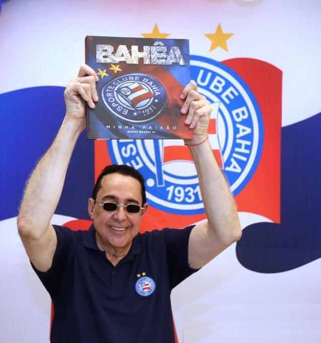 Jornalista Nestor Mendes Jr lança livro com história do Esporte Clube Bahia