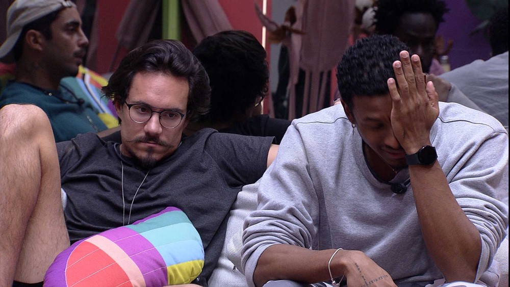 Indignado, PA questiona DG sobre votação: 'Não sei o que o DG vê na Jessi'