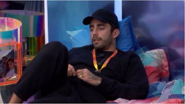 Scooby revela arrependimento após indicar Jessi ao paredão