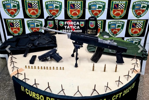 Em menos de 24h, polícia tira de circulação fuzil, explosivos e drogas em Manaus 