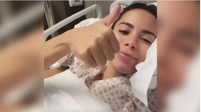Anitta deve receber alta médica nesta segunda após cirurgia de endometriose