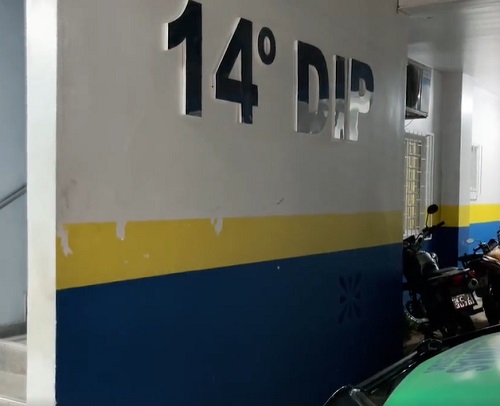 Motorista é preso ao passear com carro roubado em Manaus