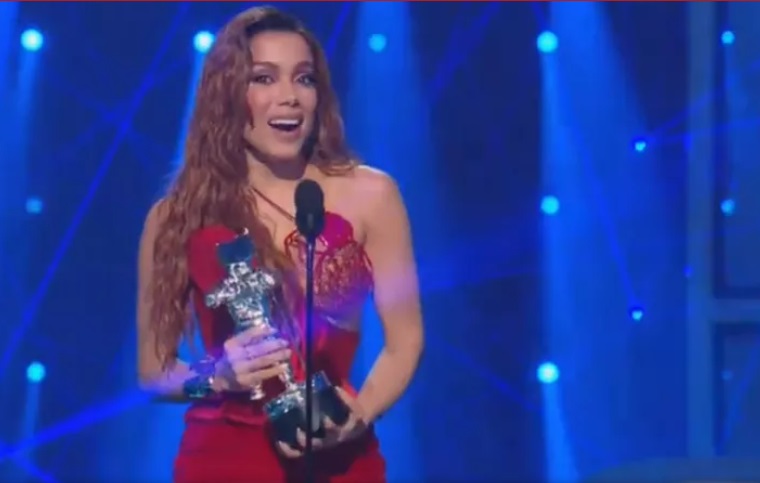 VMA 2022: Anitta ganha prêmio de melhor clipe de música latina