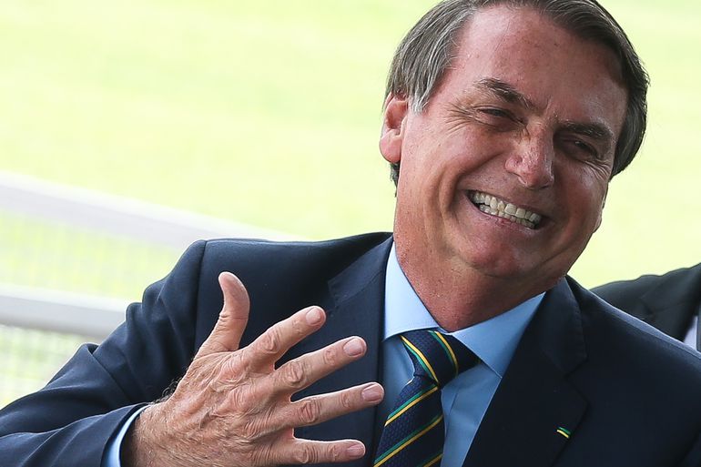 Bolsonaro é vaiado em jogo do Grêmio