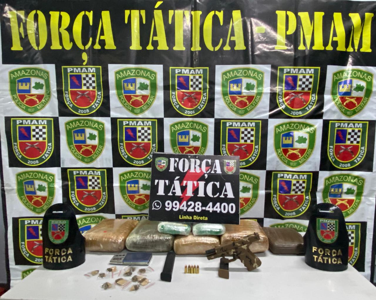 Dupla é presa com armas, drogas e munições em Manaus