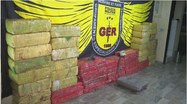 Mais de uma tonelada de maconha é apreendida em depósito