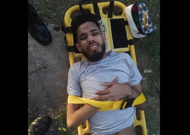 Suspeito de esquartejar idosa é preso após se jogar de apartamento