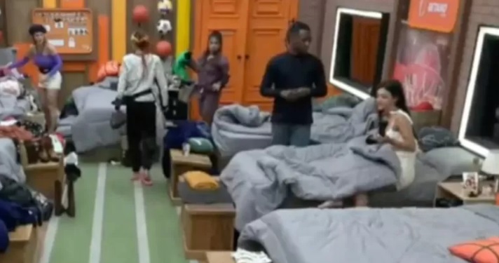 Pelé e Bia brigam por cama em A Fazenda: 'Duas semanas no chão'