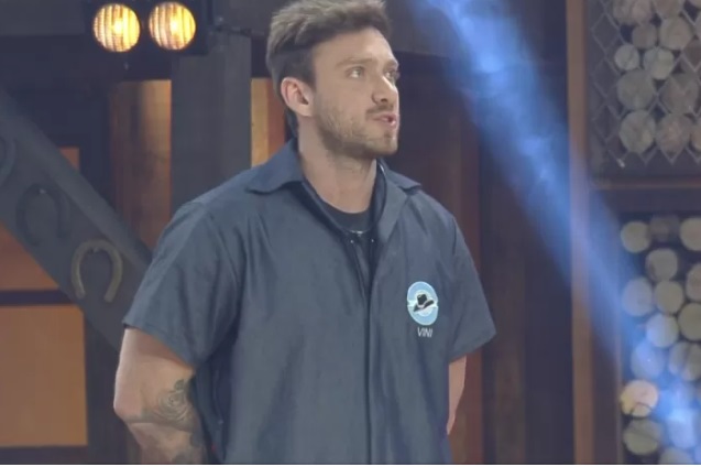 Vini Buttel escapa da roça e é novo fazendeiro da semana em 'A Fazenda 14'