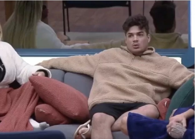 Lucas diz que pode estar com covid-19: 'Não sinto cheiro ou gosto'