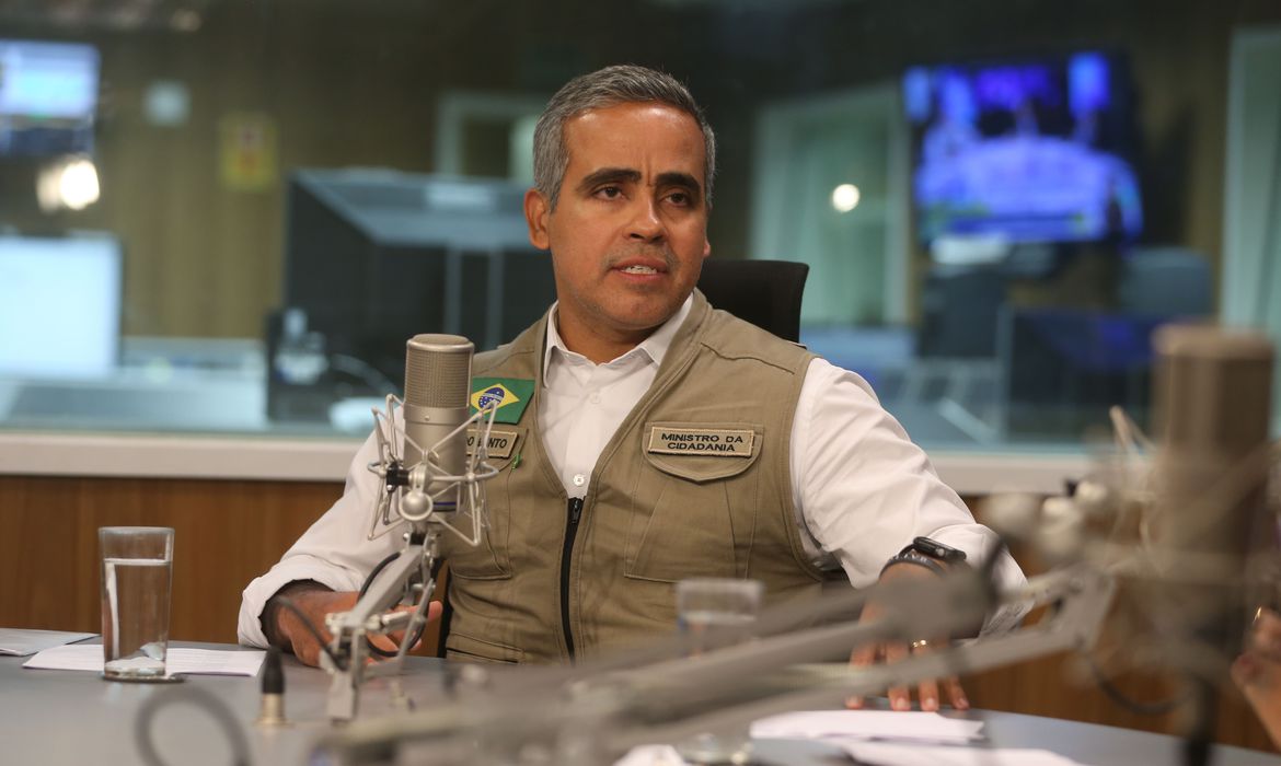 Auxílio Brasil tem cerca de 500 mil beneficiários a mais em outubro