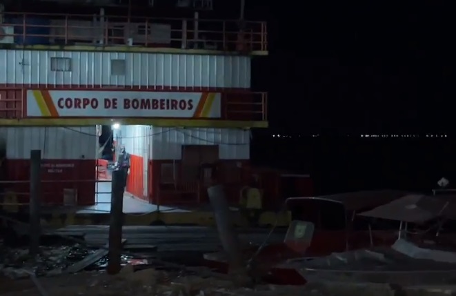 Corpo de homem que caiu de balsa é encontrado por colegas em Manaus