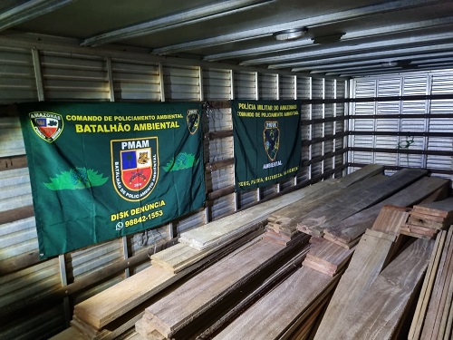 Na AM-070, polícia apreende madeira ilegal avaliada em R$ 135 mil