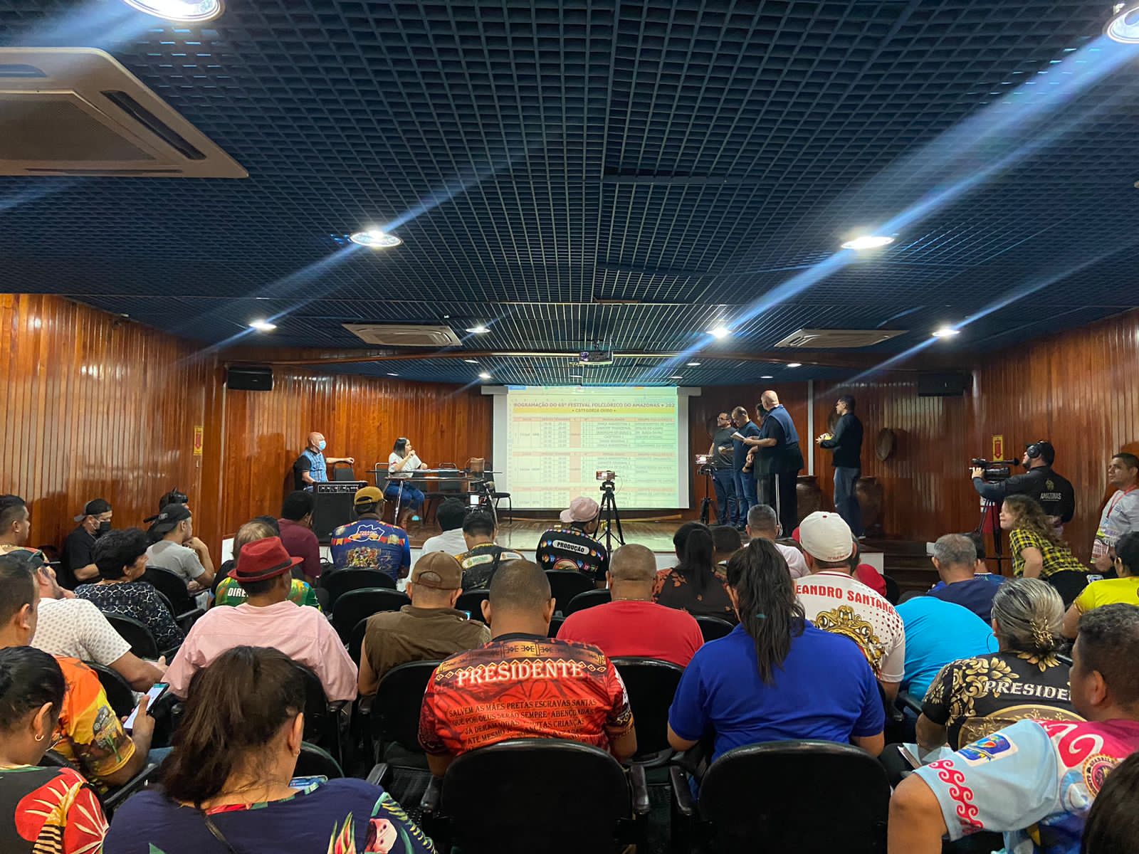 Agremiações participam do sorteio da categoria Ouro do Festival Folclórico do Amazonas