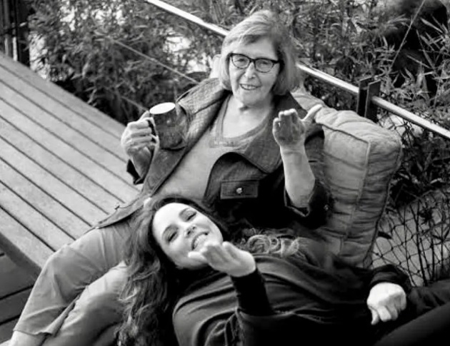 Mãe da cantora Ana Carolina morre aos 86 anos