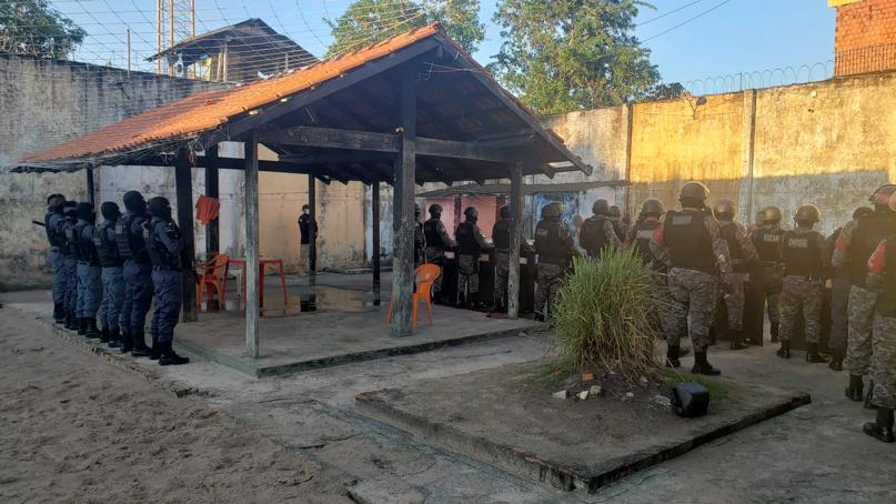 Armas e drogas são apreendidas durante revista em presídio em Parintins