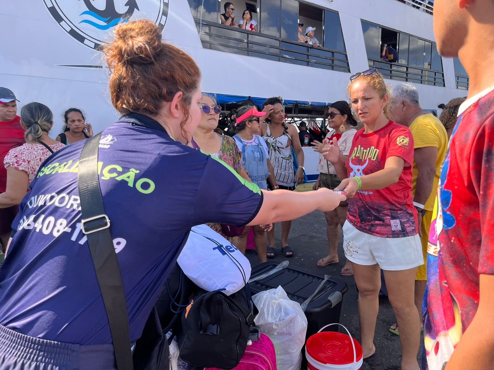 Em 10 dias, mais de 21 mil pessoas viajaram de barco para Festival de Parintins