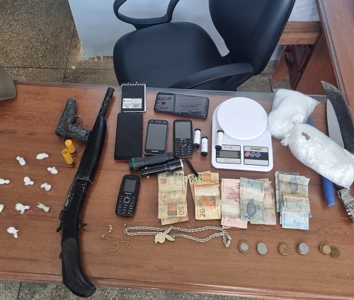 Dupla é presa com drogas durante Operação em combate ao Tribunal do Crime no Amazonas