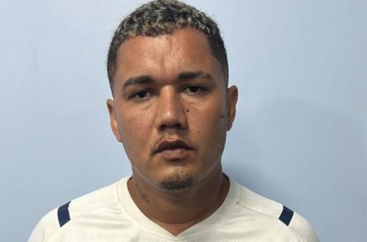 'Neymar' é preso suspeito de furtar pistola de carro usando 'chapolin' no Amazonas