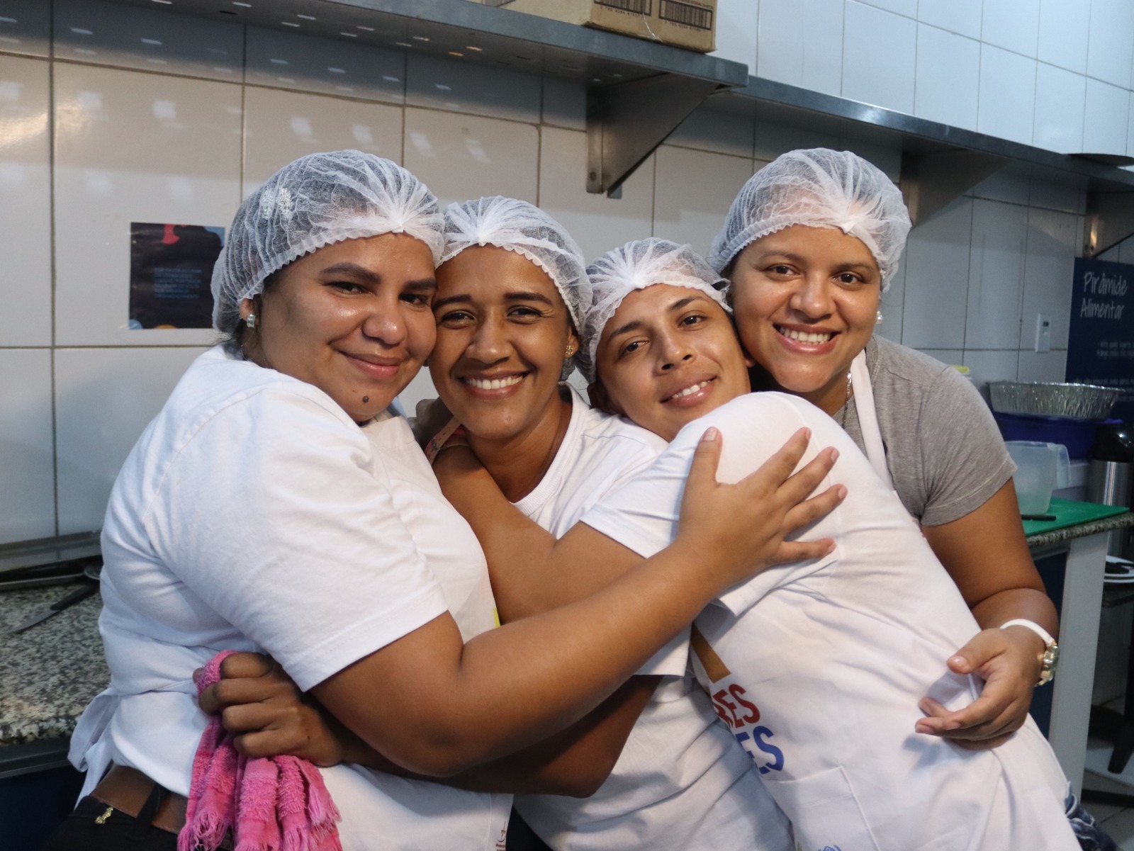 'Mujeres Fortes' abre inscrições para mães solos migrantes e refugiadas em Manaus; confira