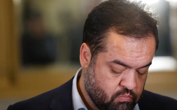 Governador do RJ diz que traficantes atiraram contra pessoas nas ruas