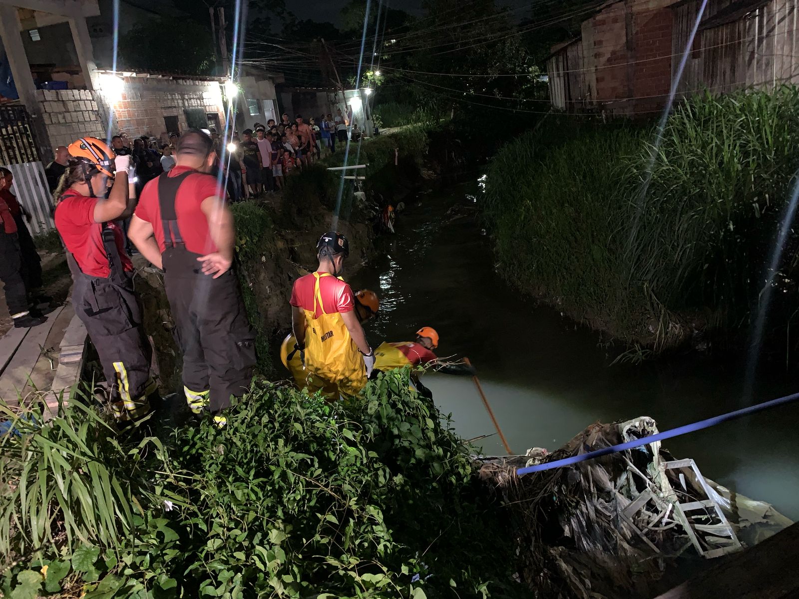 Moradores encontram corpo boiando em igarapé no Colônia Santo Antônio