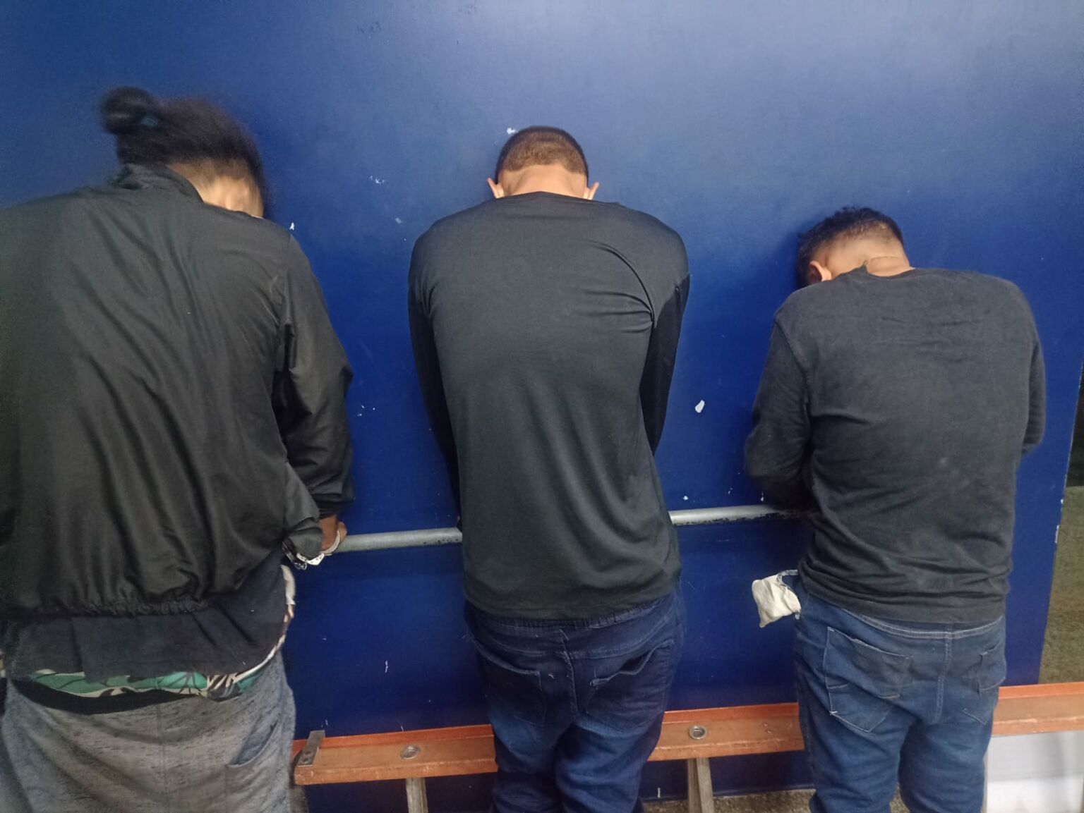 Polícia frustra roubo na loja O Boticário do Alvorada