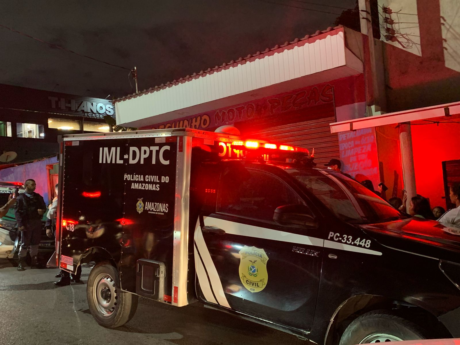 Jovem é executado com 24 tiros em oficina no Tancredo Neves